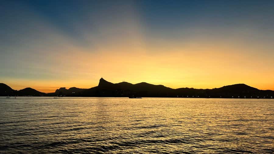 Rio: Guanabara Bay Boat Tour - What the $49 price gets you