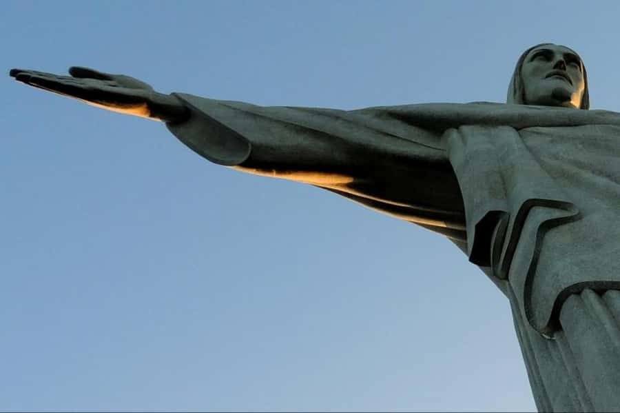 Rio: Maracanã Stadium & Christ the Redeemer by Rack Railway - What to pack and how to plan the day