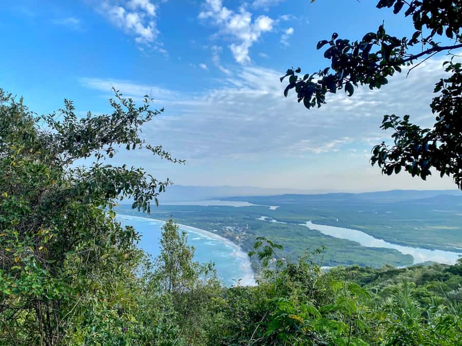 Rio: Pedra do Telégrafo Hiking & Relax in a Wild Beach - The early pickup and drive through Rio