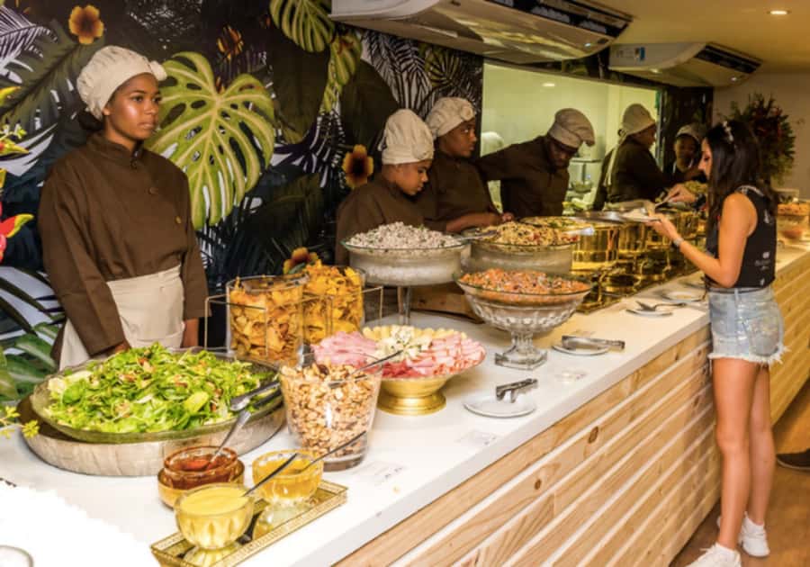 Rio: Premium Carnival Seating with Food, Drinks, & Transfers - Why a Rio Carnival camarote changes the night