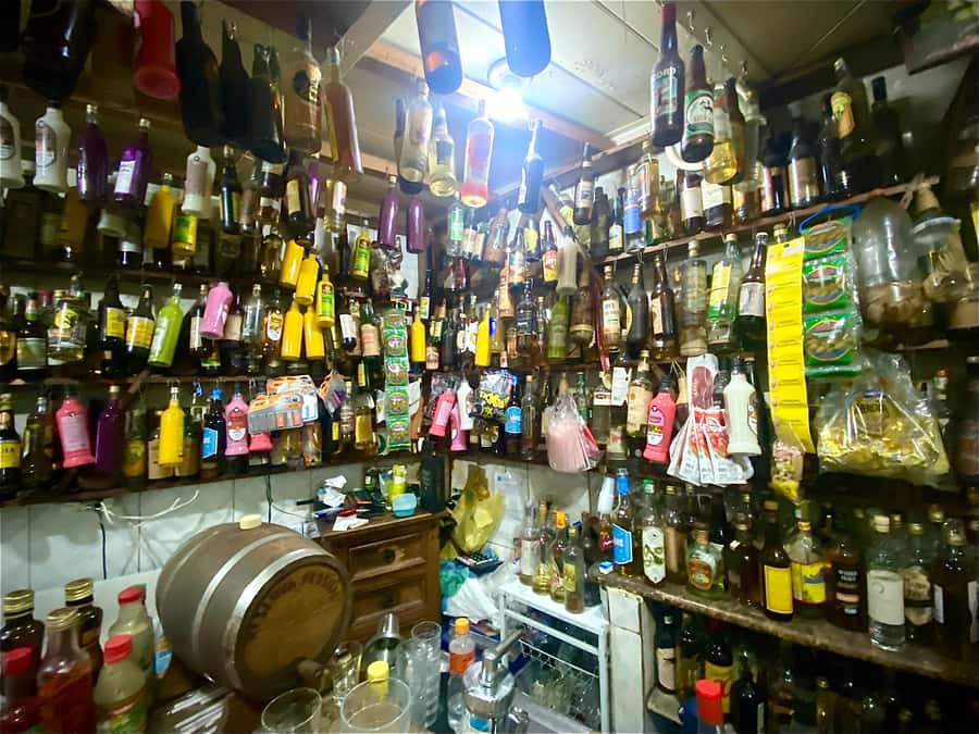 Rio: Pub Crawl in Lapa with Cachaça Tasting and Live Samba - Live samba in a local bar