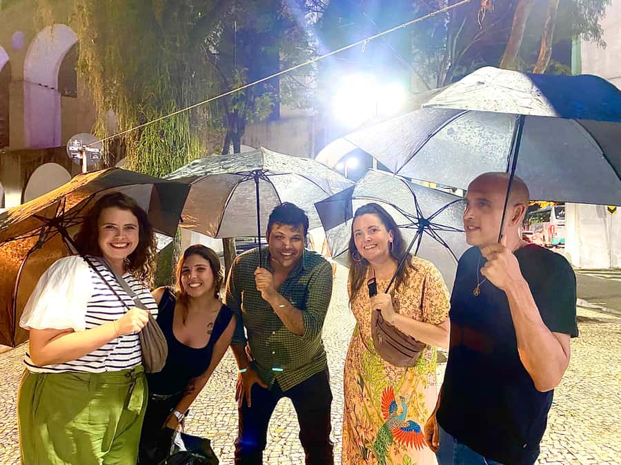 Rio: Pub Crawl in Lapa with Cachaça Tasting and Live Samba - Safety, walking, and what to bring