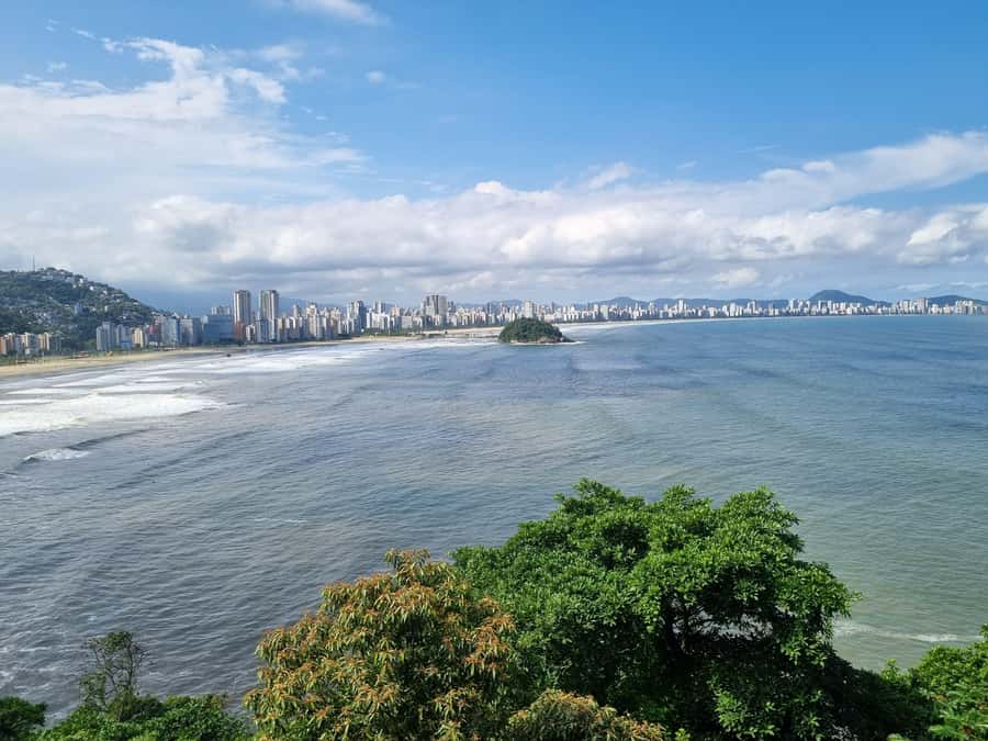 Santos & Guaruja: 8 hour Beach Tour Starting in Sao Paulo - From São Paulo to the Santos waterfront