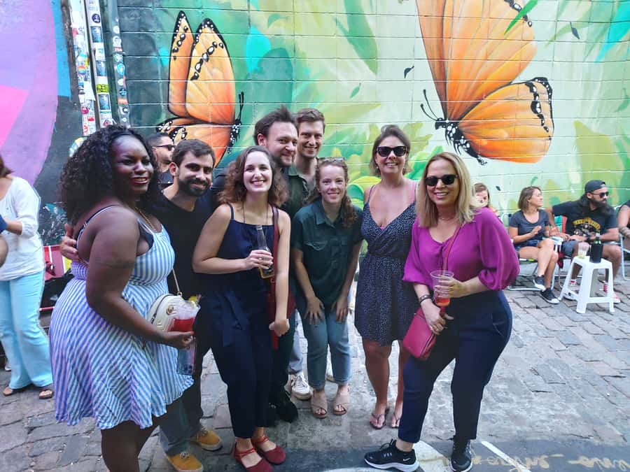 São Paulo: Bar and Street Art Crawl with Local Guide - Beco do Batman and the stories behind the walls