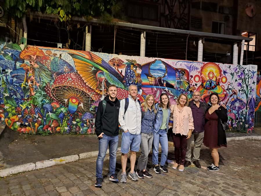 São Paulo: Bar and Street Art Crawl with Local Guide - Walking through Vila Madalena’s creative streets