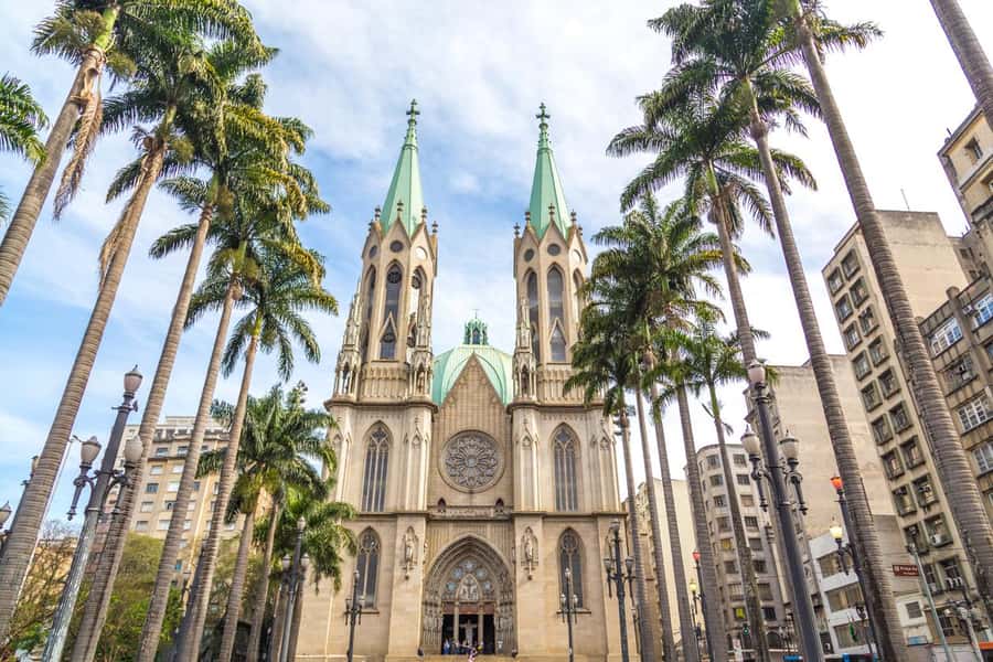 São Paulo: City Highlights Private Tour with Pickup Airport - Sé Cathedral and the older city center