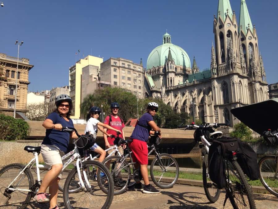 São Paulo: Downtown Historical Bike Tour - Why a bike is the smart way to see São Paulo