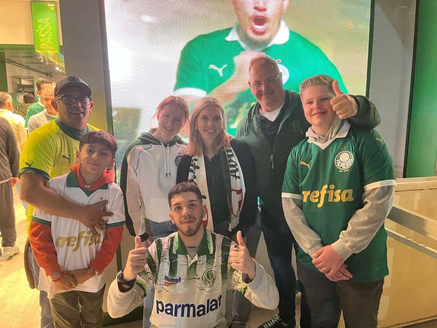 São Paulo: Join a Palmeiras Game Experience with a local - Inside Allianz Parque with a short-side ticket