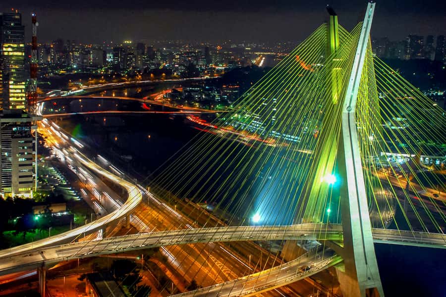 São Paulo: Private 4-Hour Night Tour - Sky Bar at the Unique Hotel