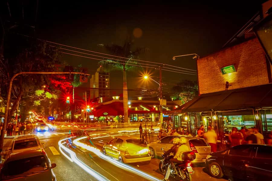 São Paulo: Private 4-Hour Night Tour - Augusta and evening architecture