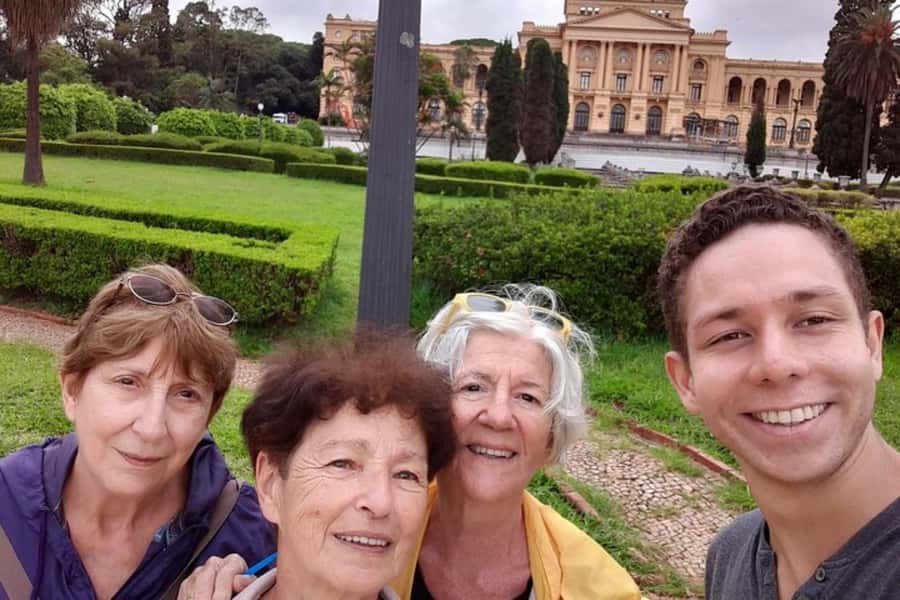 Sao Paulo: Private custom tour with a local guide - Meeting in São Paulo and setting the pace