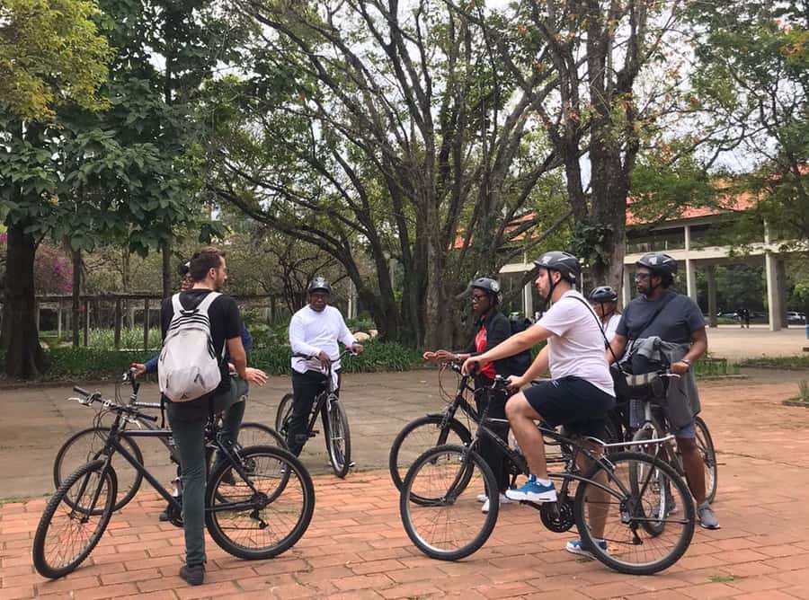 São Paulo: Street Art Bike Tour - Ibirapuera Park: a calmer finish with major cultural stops
