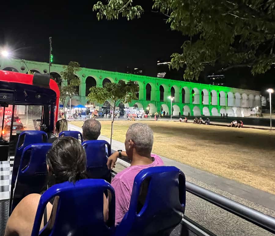 Skyline Night Tour Rio de Janeiro - Panoramic City Tour Rio Samba Bus - Live music is the heart of the experience