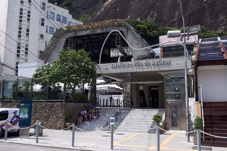Sugarloaf Mountain Fast-Pass Ticket and Guided Tour - Meeting below the Teleférico Pão de Açúcar sign