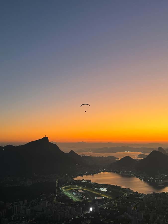 Sunrise at Morro Dois Irmãos + Vidigal Favela Experience - Key points to know before you book