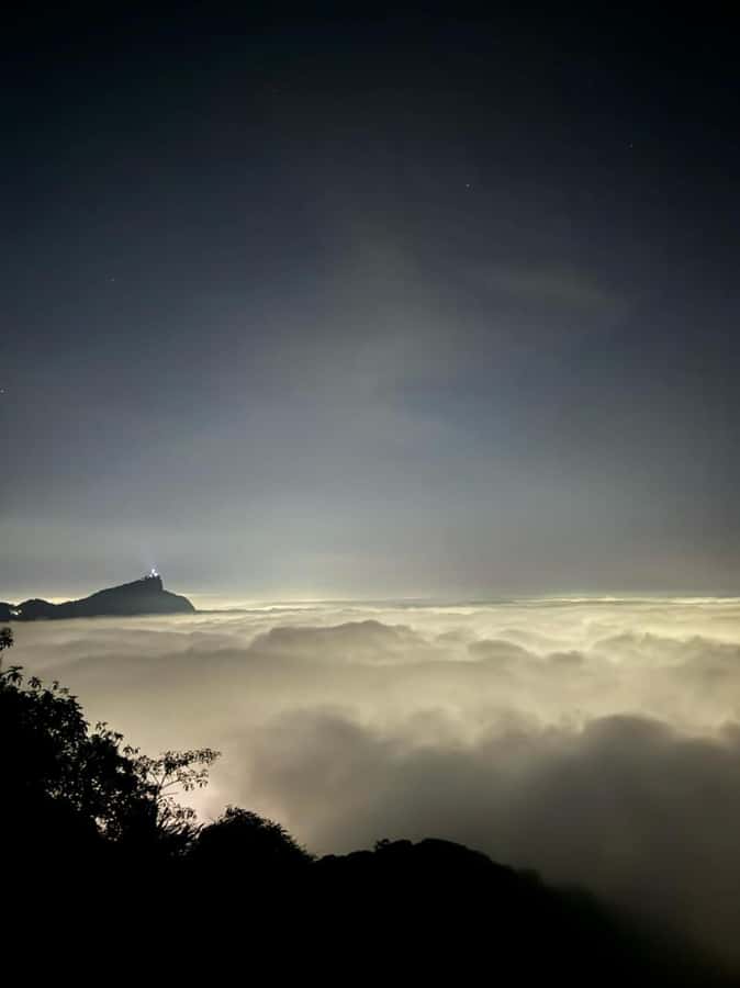 Sunrise at Morro Dois Irmãos + Vidigal Favela Experience - Is $65 a fair price?