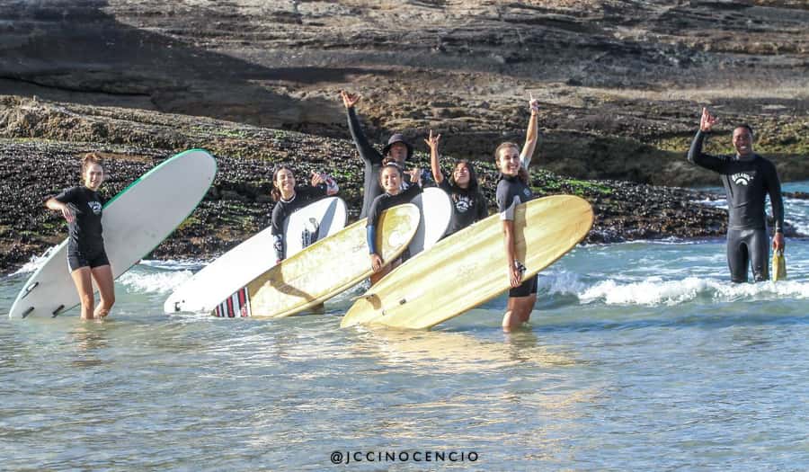 Surf lessons with local instructors in Copacabana/ipanema! - What the one-hour format gives you