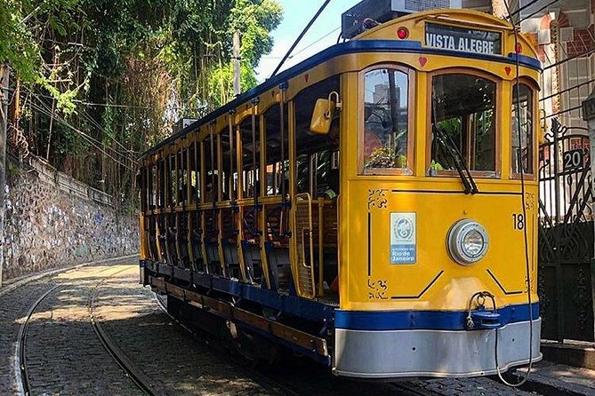 Walking tour of the bohemian neighborhoods of Santa Teresa and Lapa - The guides are a major part of the value